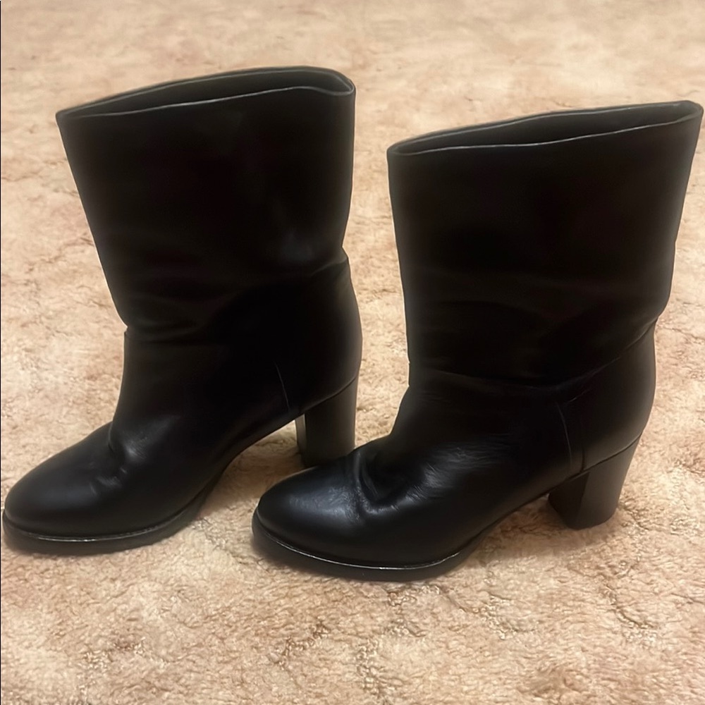 Elegant Black Women's Boots